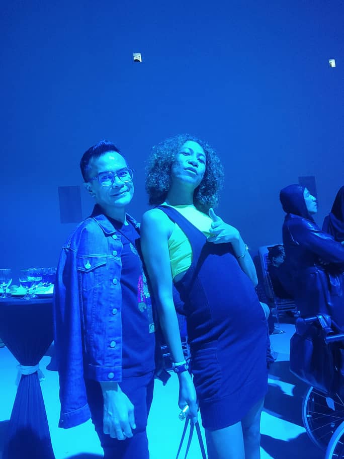 kar3yon's tweet photo. Lama tak jumpa @BelleRazali93. Selalu jumpa kat WhatsApp group DHSKP jer. As usual bila dah jumpa tu tak dah kalau tak bergambar kan? 😹
#REXKL https://t.co/4BAipDRdrB