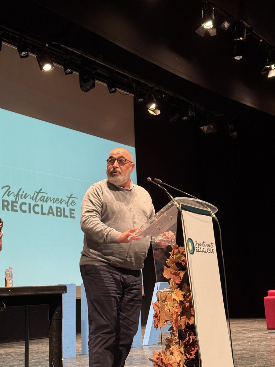 IBIAE's tweet photo. ♻️ Este jueves en Castalla, Infinitamente Reciclable 3 reafirmó nuestro compromiso con la sostenibilidad y la economía circular. Presidieron Héctor Torrente y Bernardo Guillem. ¡Gracias por acompañarnos!
#InfinitamenteReciclable #EconomíaCircular #IBIAE #Sostenibilidad https://t.co/elbCn7WIe1