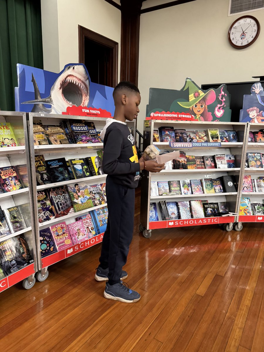 missgoldman19's tweet photo. We enjoyed visiting the Book Fair this week! @PSDRI_Schools @ClassroomChamps @mazdzer @Scholastic @ScholasticEd #bookfair #books #learningthroughbook #bettergetsbetter https://t.co/bkoqR3w3Lt