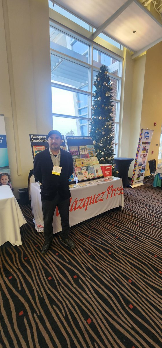 VelazquezPress's tweet photo. Last day of the Multilingual Illinois ESSA Conference! 
🎉 Visit the Velázquez Press booth for resources on bilingual education and say hello! 👉 #MultilingualIL24 #ESSAConference #VelázquezPress #BilingualEducation #LastDay https://t.co/5Zg3Y96MRs