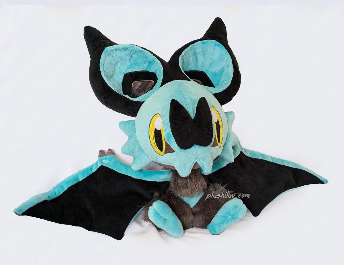 The cutest bat 🦇
If you want to see a detailed walkthrough showing how the concave ears were made check out this month's project journal on Pa🌲on or ☕️