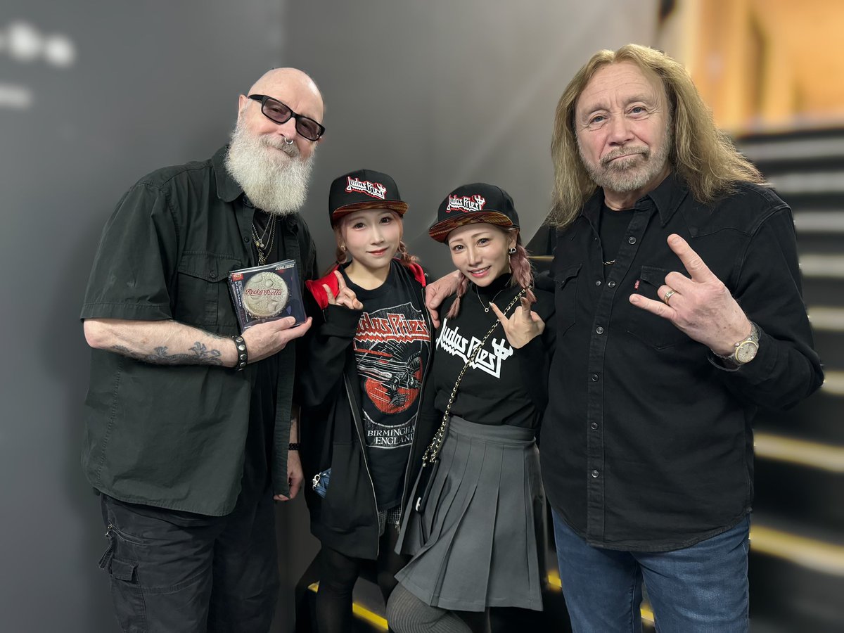 今日は尊敬するJudas Priestの公演を観に六本木へ❗️圧巻でした‼️

#LOVEBITES が「Painkiller」をカバーしていることや、ライブの開幕曲が「Diamonds and Rust」であるなどのご縁で、ロブ・ハルフォード氏とイアン・ヒル氏にご挨拶させていただきました❗️

Thank you Metal Gods #JudasPriest !!