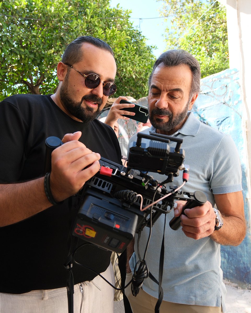 aryaguner_1's tweet photo. "Kerem abiyle ilgili söyleceğim çok söz olabilir ama bir yönetmen için özeti 'konfordur'. Benim için bir de ToprakAdam Yüreğine sağlık abi."

#KeremAlışık #Enlog #ReklamFilmi https://t.co/idGwai6yxh