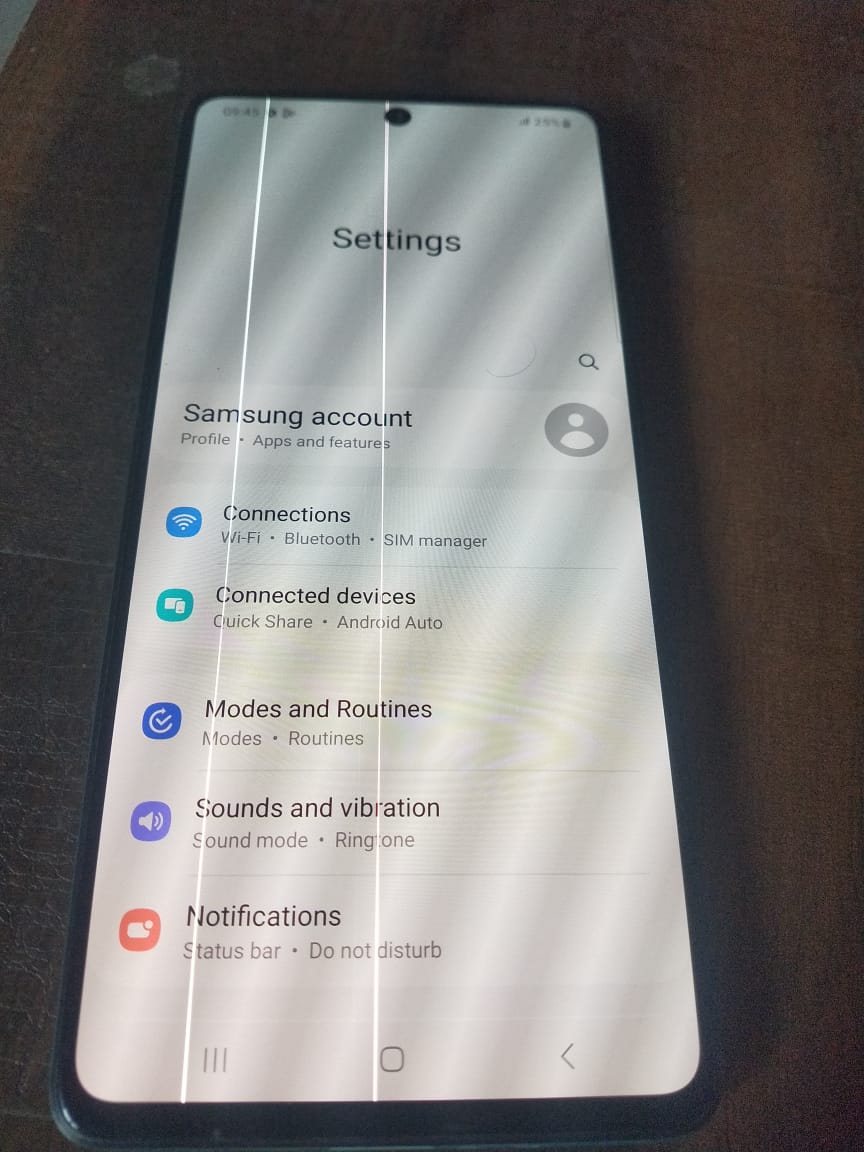 Rushikesh7545's tweet photo. Disappointed with @SamsungIndia  My Samsung A71 has a white line issue, clearly a display manufacturing defect, but customer support refuses to help. Why do only specific models get free replacements?
@SamsungIndia 
@SamsungMobile 
@samsung https://t.co/UDoF31in24