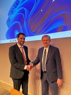 AutonomieLocali's tweet image. L'11 dicembre si è tenuto il seminario RIPENSARE IL WELFARE, durante il quale è stato assegnato il premio #FlaviaFranzoni2024, reso possibile anche grazie all'Iress di Bologna e alla @FondazioneMonte. Congratulazioni al vincitore, @MarcoFerracci4 (assegnista presso @UninaIT)!