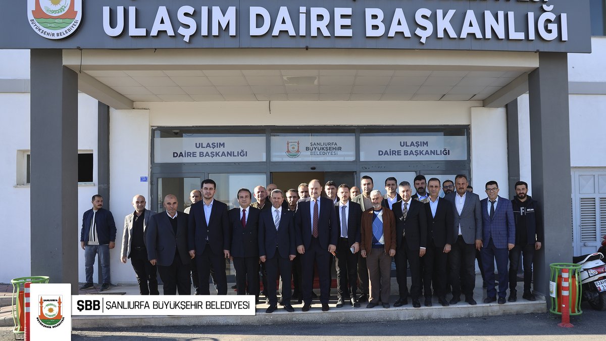 sanliurfabld's tweet photo. Şanlıurfa Büyükşehir Belediye Başkanımız Mehmet Kasım Gülpınar, belediye iştirakimiz olan Urfa Ulaşım A.Ş. ve Ulaşım Daire Başkanlığımızı ziyaret etti.

Ulaşım A.Ş. Yönetim Kurulu Başkanı Osman Bilden, Genel Müdür Mustafa Yavuz, Ulaşım Daire Başkanı Mahmut Kaysı ve teknik personellerimizin katılımıyla çalışmalar ve projeler hakkında değerlendirmeler yapıldı.

Şehrimizin ulaşım alanındaki yatırımlarını güçlendirmeye devam ediyoruz!