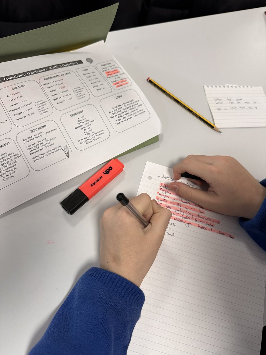 Loving my assessment week group! Fantastic behaviour and impressive focus on revision! I hope their hard work pays off in their exams 🤞🏻🤞🏻 @WHSdog <a href="/WhitmoreHigh/">Whitmore High School</a>