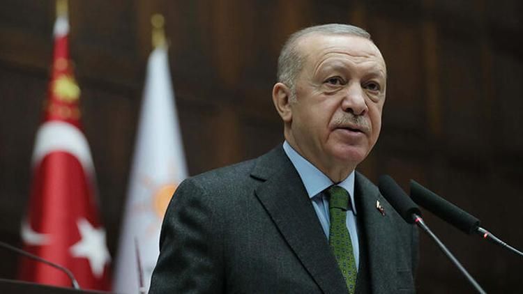 ww3mediaa's tweet photo. 🔴#SONDAKİKA

Cumhurbaşkanı Erdoğan:

Bu yol, Türkiye'nin bir yıldız gibi parladığı, asli kodlarına döndüğü, dosta güven, düşmana korku verdiği Türkiye Yüzyılı yoludur. https://t.co/BK9hCZlcim