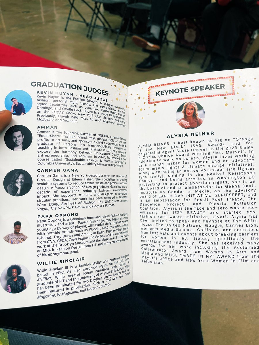 0ppong's tweet photo. Last night was very inspiring! Congrats to all the incredible new designers and their inspiring stories! It was an honor to be a judge for cohort 13! ๐๐พ
#CustomCollab https://t.co/7IYBJenA8Z