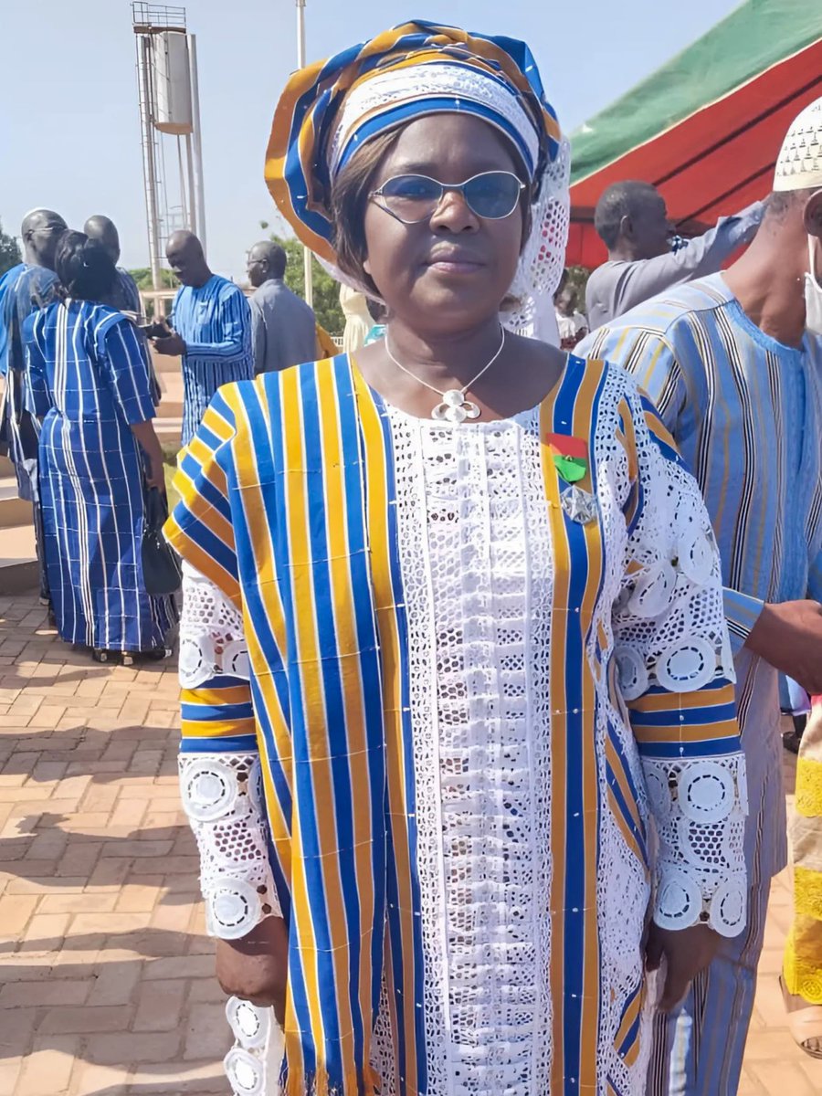 La Dr Maminata Traoré/Coulibaly décorée Chevalier de l’Ordre de l’Étalon ! 🎉 Un exemple de leadership féminin et d’excellence dans la recherche en santé. Son parcours inspire les jeunes femmes à embrasser la science .

👏 Félicitations pour cette distinction bien méritée !