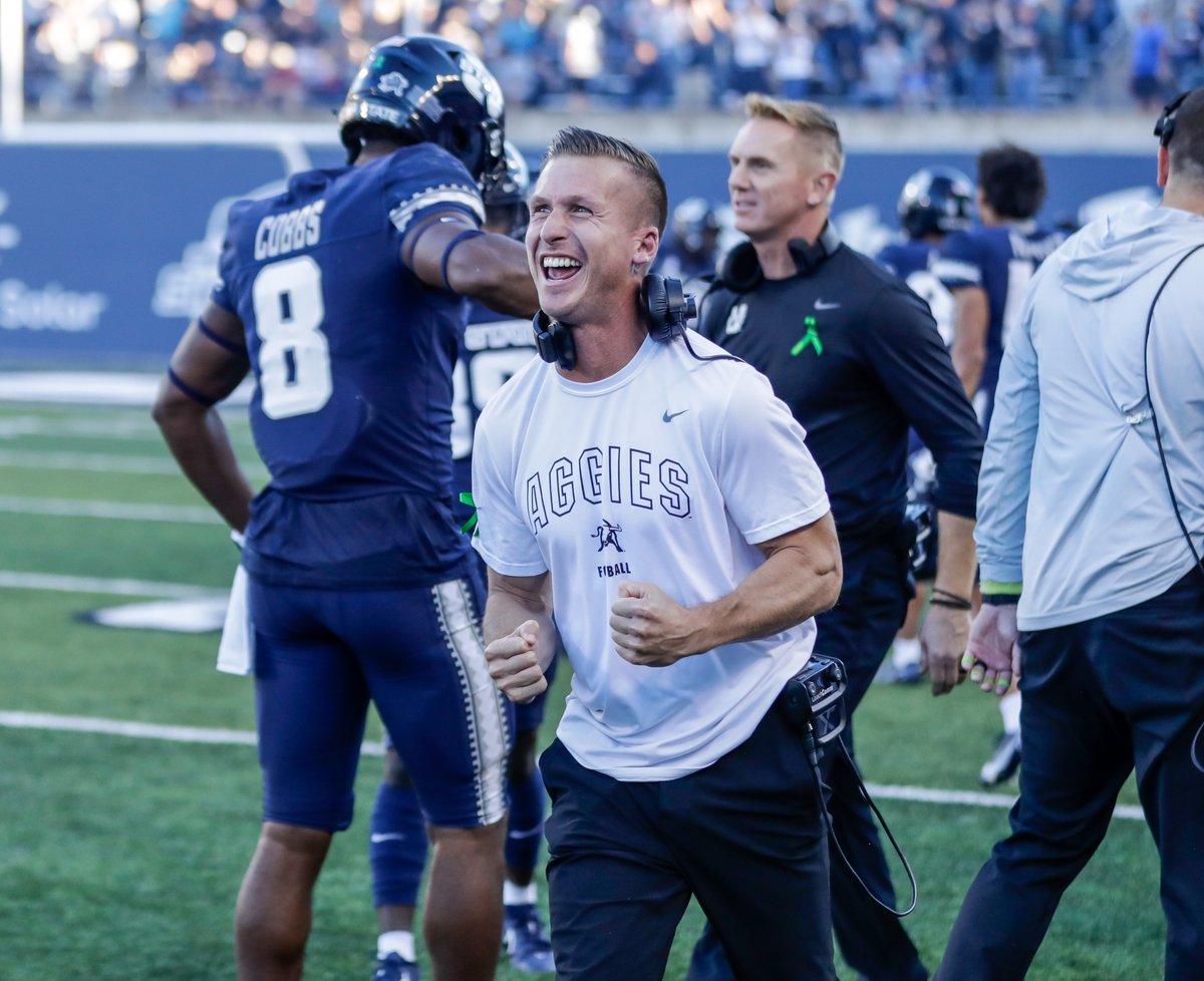TheCFBNation's tweet photo. 🚨CAL Has Hired Kyle Cefalo As Their New WR Coach🚨

Cefalo Spent The Last 4 Seasons At Utah State As The Passing Game Coordinator / WR Coach & Most Recently The OC From 2023-2024

#CAL #GoBears #CollegeFootball #GoCFB @kcef35