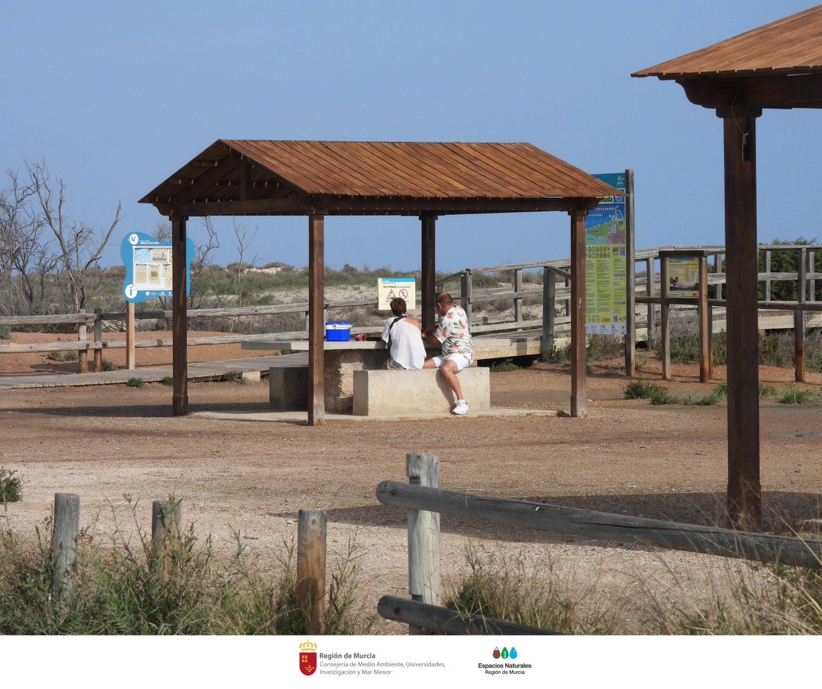 SalinasSPedroPR's tweet photo. El #ÁreaRecreativa de #Coterillo en #SalinasSPedroPR es ideal para disfrutar de un picnic junto a las #CharcasCristalizadoras 🥪 🌿
Además, cuenta con contenedores para contribuir a mantener el entorno limpio y natural ♻️
#BuenasPrácticas #UsoPúblico #StopBasuras https://t.co/hR8gXcqJCV