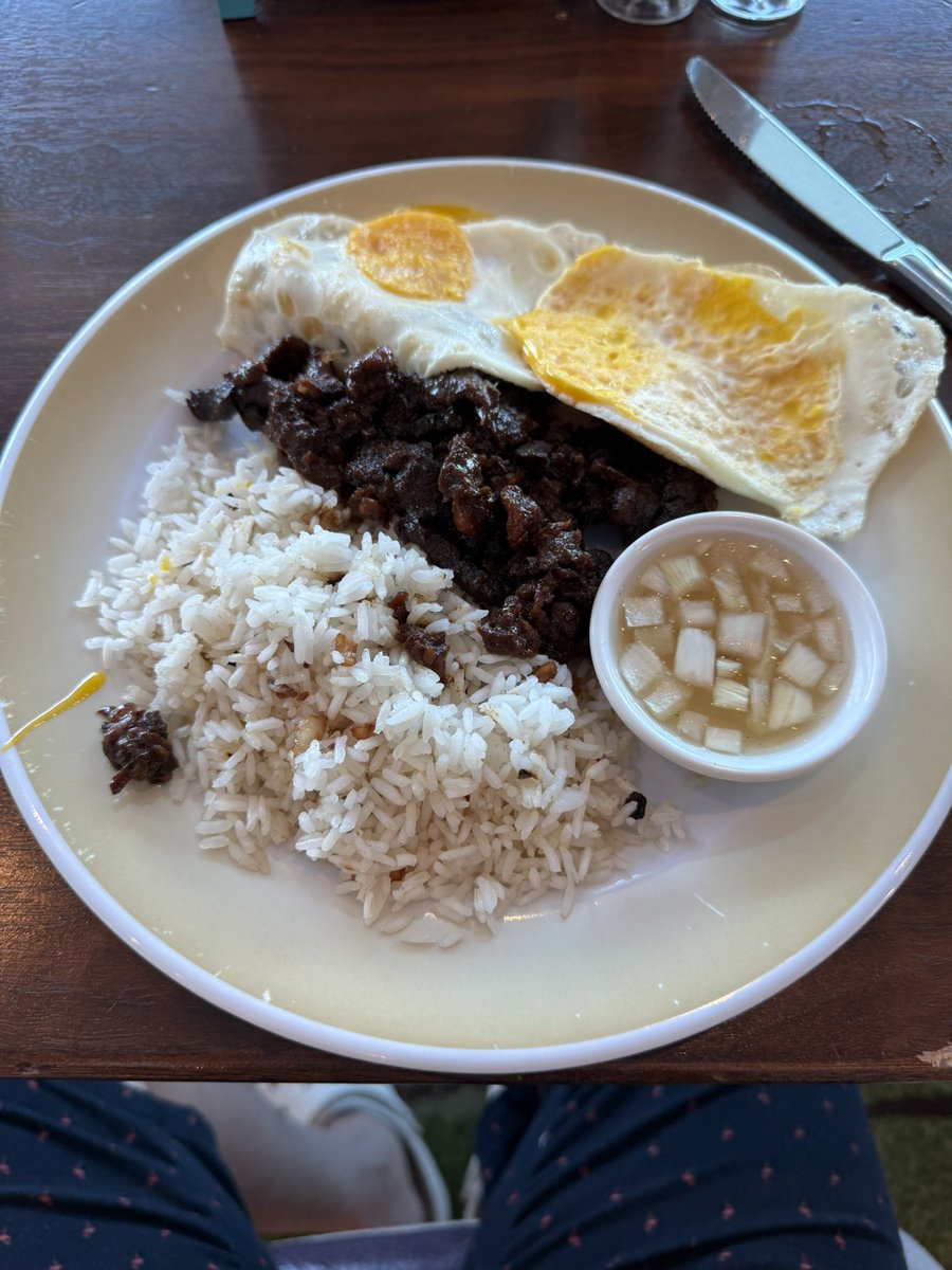 VMZtravel's tweet photo. Early morning breakfast in the cruiseship. #Tapsilog #Filipino #RoyalCaribbean https://t.co/ZsVzuVD0N0