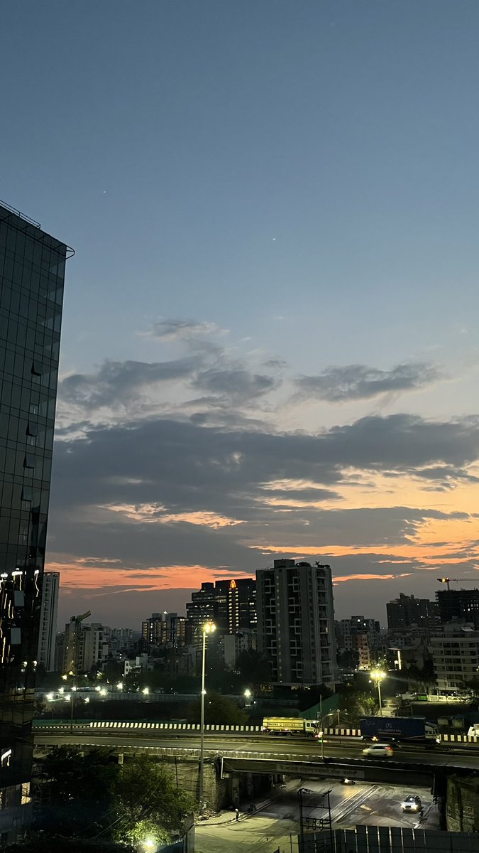 Wholesome View ✨
Happy Weekend!