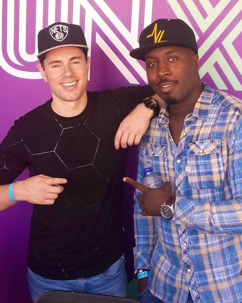 Congratulations friend &amp; colleague <a href="/FernandoHalman/">Fernando Halman</a> 🏆🥳📻🎶🎈 #20YearsOnTheRadio #15YearsInTheMorning