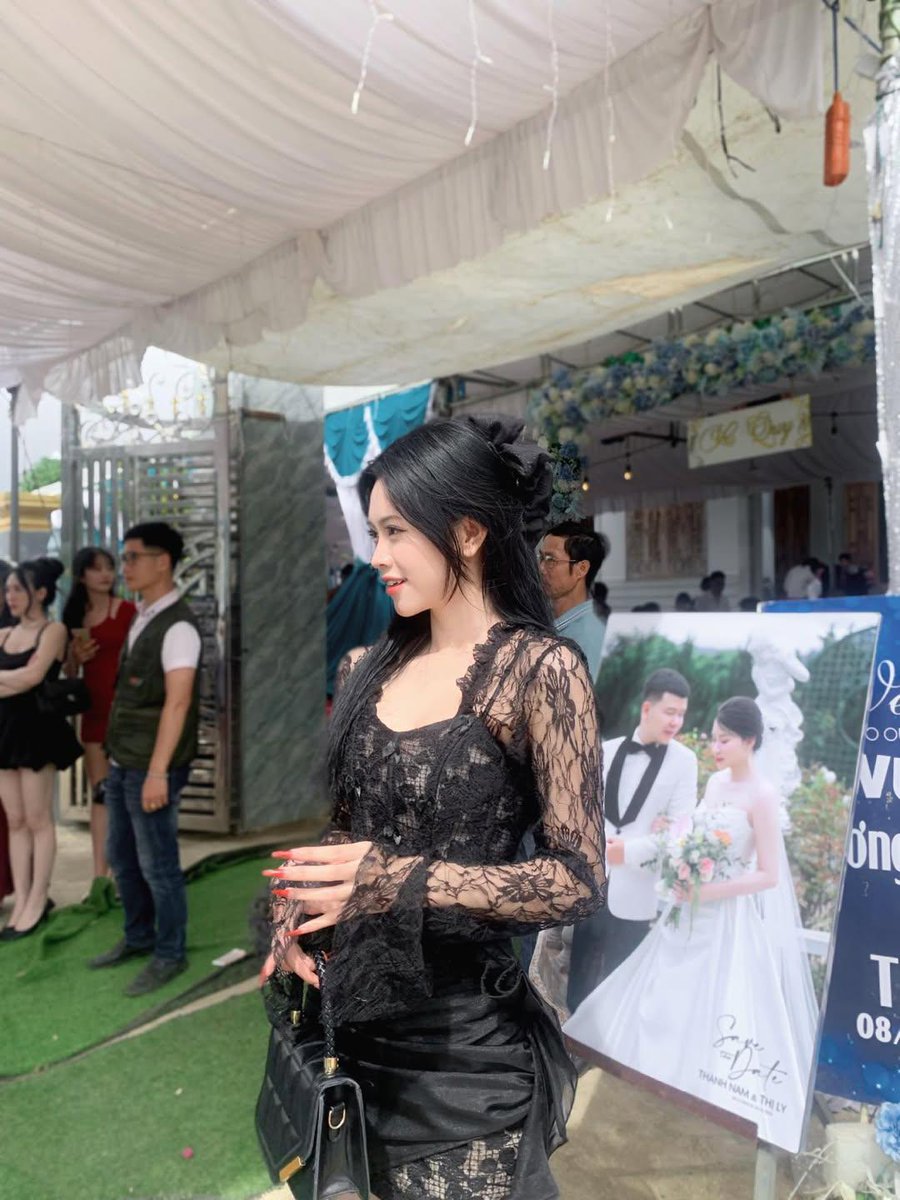 nith_2006's tweet photo. Đẹp sau cô dâu 🗿 https://t.co/T6jMmfwpgy
