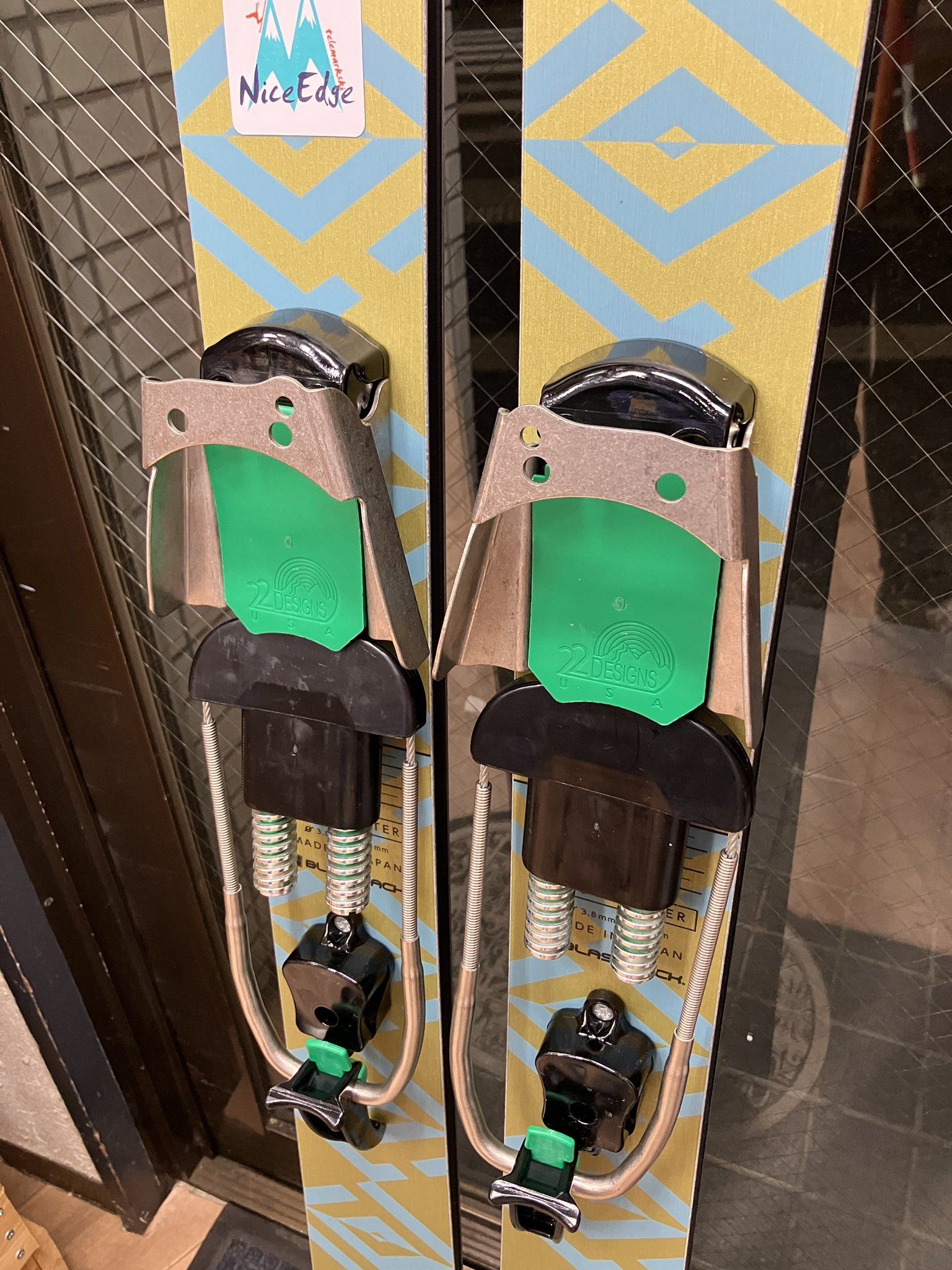 中古】テレマークビンディング VICE Sサイズ 22designs VICE / Large 中古】テレマークビンディング VICE Sサイズ 22designs VICE / Large