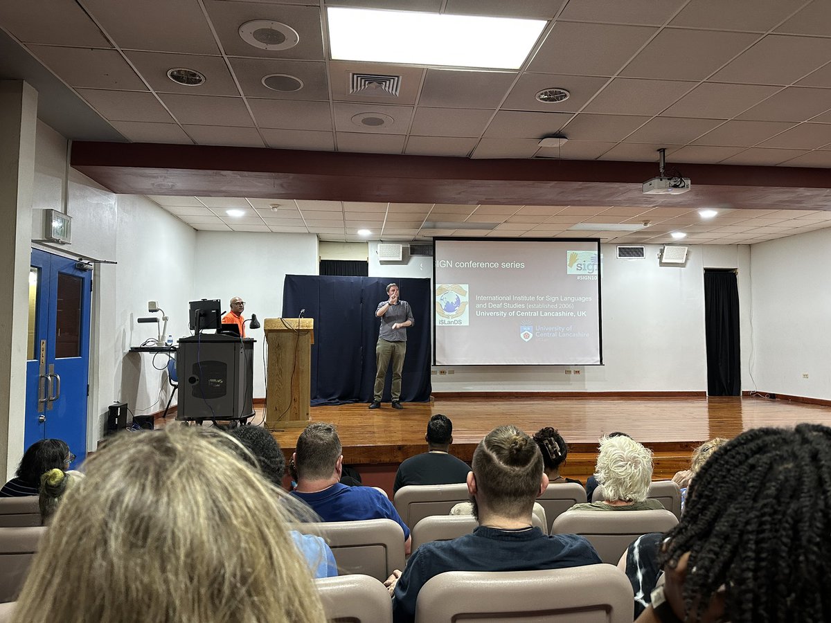 Raphaelanguages's tweet image. Thank you so much for the wonderful time at the #Sign10 conference at the University of West Indies in Trinidad &amp;amp; Tobago 🇹🇹 with so many inspiring on-stage presentations and posters 😊 And the whole conference being in International Sign without sign-to-voice interpreting!