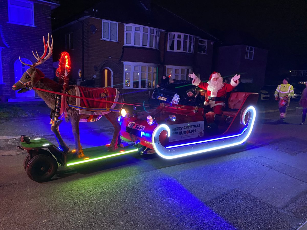 🚒🎅 You can now track Santa live! 🎄✨

Visit the website for more details and follow his magical journey as he joins #Trumpton #TheMiniFireEngine <a href="/LFRSRudolph/">RUDOLPH</a>  and the #HinckleyRudolph for some Christmas fun! 🎁

Track Santa here: orlo.uk/6tGdv 🎅🚒

#Rudolph