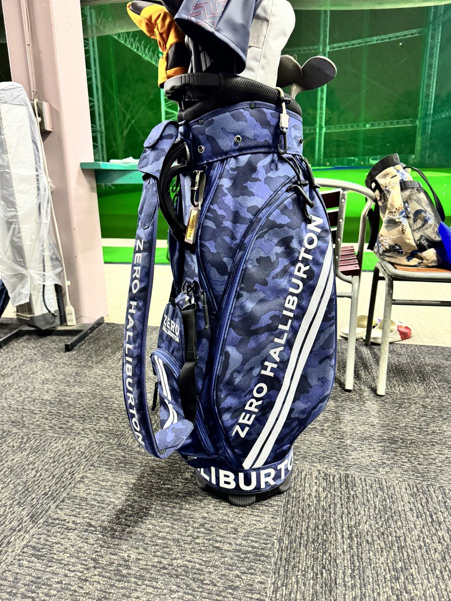 kento_golf's tweet photo. ゴルフバッグ購入😜
バッグが2個になったせいで部屋が更に狭くなった🥲 https://t.co/RtGYR45G8K