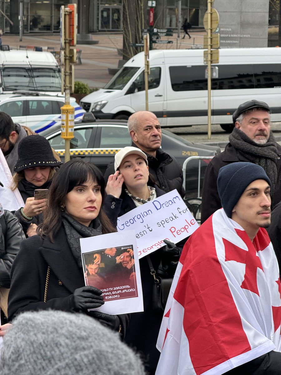 vickimuradyan's tweet image. Sakartvelos Gaumarjos 🇬🇪🇪🇺
There is no freedom without democracy.   #Georgia #Tbilisi Protesting in Brussels for a free South Caucasus and free Georgia.