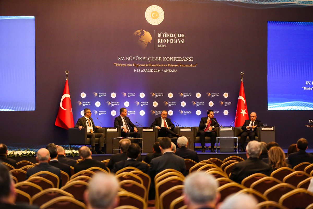 Türkiye Maarif Vakfı (@tmaarifvakfi) on Twitter photo Başkanımız Prof. Dr. <a href="/Birol_Akgun/">Birol Akgün 🇹🇷</a>, “Türkiye’nin Diplomasi Hamleleri ve Küresel Yansımaları” temalı XV. Büyükelçiler Konferansı’nda, Dışişleri Bakan Yardımcımız <a href="/nuhyilmaz/">Nuh Yılmaz</a>’ın moderatörlüğünü yaptığı “Dış Politikamızda Yumuşak Güç Unsurlarımız” paneline katıldı.
Panelde, Kamu Başkanımız Prof. Dr. <a href="/Birol_Akgun/">Birol Akgün 🇹🇷</a>, “Türkiye’nin Diplomasi Hamleleri ve Küresel Yansımaları” temalı XV. Büyükelçiler Konferansı’nda, Dışişleri Bakan Yardımcımız <a href="/nuhyilmaz/">Nuh Yılmaz</a>’ın moderatörlüğünü yaptığı “Dış Politikamızda Yumuşak Güç Unsurlarımız” paneline katıldı.
Panelde, Kamu