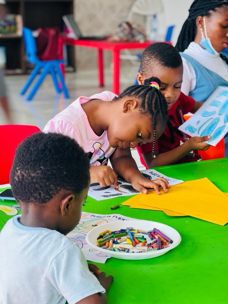 The children at our Christmas Holiday Reading Camp are having such a great time! 🎄

From storytelling to crafts, every moment is filled with creativity and fun. There’s still time to join in – call/WhatsApp us on +233 24 131 6433 to learn more. 🎁

#BooksieHolidayReadingCamp
