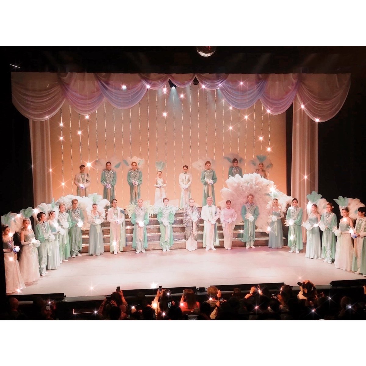 ✨Fabulous Revue Boys Vol.34✨

無事に千秋楽を迎えることが出来ました🌸

代表の神崎さんをはじめ、支えてくださいました全ての方々に、感謝の気持ちでいっぱいでございます🥰

ありがとうございました🎀

#河田真紀子