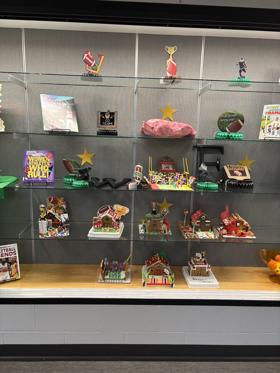 Building champions, one gingerbread house at a time! 🏆🍬 Mrs. Chaney kicked things off with an Olive Garden surprise, fueling us up before the competition. Staff teams brought their best, and students voted for the ultimate winners. Sweet teamwork all around! 🎄