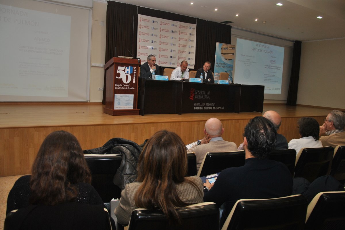 GVASalutCastelló (@gvadepsalutcs) on Twitter photo El gerente <a href="/FerrandoRau/">RAUL FERRANDO</a> destaca la alianza de los hospitales de la Agrupación Sanitaria Interdepartamental (ASI) de Castellón entorno al cáncer de pulmón
🗣️"Con la constitución del Comité provincial de tumores torácicos fortalecemos la atención y avanzamos hacia el futuro" El gerente <a href="/FerrandoRau/">RAUL FERRANDO</a> destaca la alianza de los hospitales de la Agrupación Sanitaria Interdepartamental (ASI) de Castellón entorno al cáncer de pulmón
🗣️"Con la constitución del Comité provincial de tumores torácicos fortalecemos la atención y avanzamos hacia el futuro"