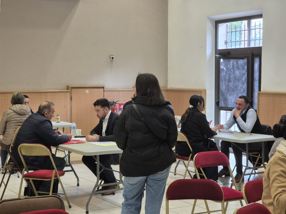 Job Dating <a href="/AldiFrance/">Le Conte ALDI</a> : un grand succès pour l'ouverture à venir ! 
1️⃣3️⃣0️⃣ candidats reçus, l'équipes RH et opérationnelles ont présenté le groupe, les postes à pourvoir. 

Des entretiens individuels riches et enthousiastes ! 
Merci à tous pour ce moment d'échange
#Ensemble