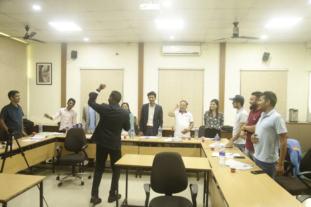 growwithsaurav's tweet photo. Your entire life will change when you stop thinking it will be easy and start paying the cost of entry for the things you want with pride.
#communicationMastery #leadershipcoaching https://t.co/71q9x3XF40