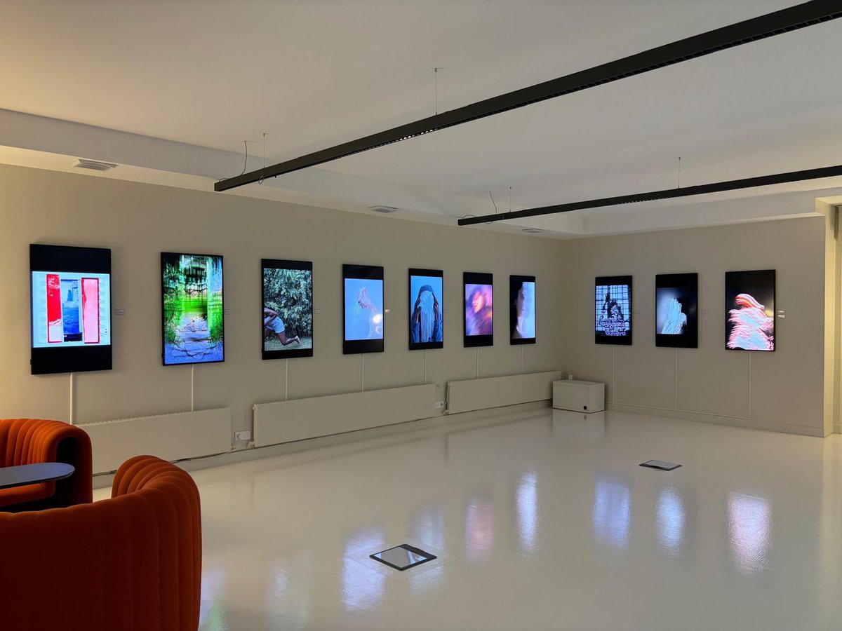 Artverse (@artverseparis) on Twitter photo GM 🤍 It’s D-6 !! 🎉🎉
Karaoke exhibition at <a href="/ArtverseParis/">Artverse</a>. 🎤
'Art on Tezos: Photography' 📸 will be on view for 1 last time. 🎞️
Curated by <a href="/obscuradao/">Obscura</a>.
In collaboration with <a href="/taiimazz/">taimazz🌸</a>, <a href="/kikanicolela/">Kika Nicolela</a>, <a href="/sunnysangwan/">Sunny</a>, and <a href="/WimVanCappellen/">Worldfamousphotographer.eth</a>.
📆 Dec 19
Book here 👇👇👇 GM 🤍 It’s D-6 !! 🎉🎉
Karaoke exhibition at <a href="/ArtverseParis/">Artverse</a>. 🎤
'Art on Tezos: Photography' 📸 will be on view for 1 last time. 🎞️
Curated by <a href="/obscuradao/">Obscura</a>.
In collaboration with <a href="/taiimazz/">taimazz🌸</a>, <a href="/kikanicolela/">Kika Nicolela</a>, <a href="/sunnysangwan/">Sunny</a>, and <a href="/WimVanCappellen/">Worldfamousphotographer.eth</a>.
📆 Dec 19
Book here 👇👇👇
