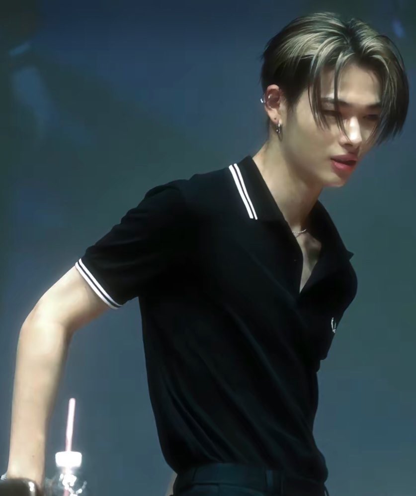 HELLOO—RIKI IN POLO SHIRTS ?!? 😫😫 ‘M MENTALLY WEAK…