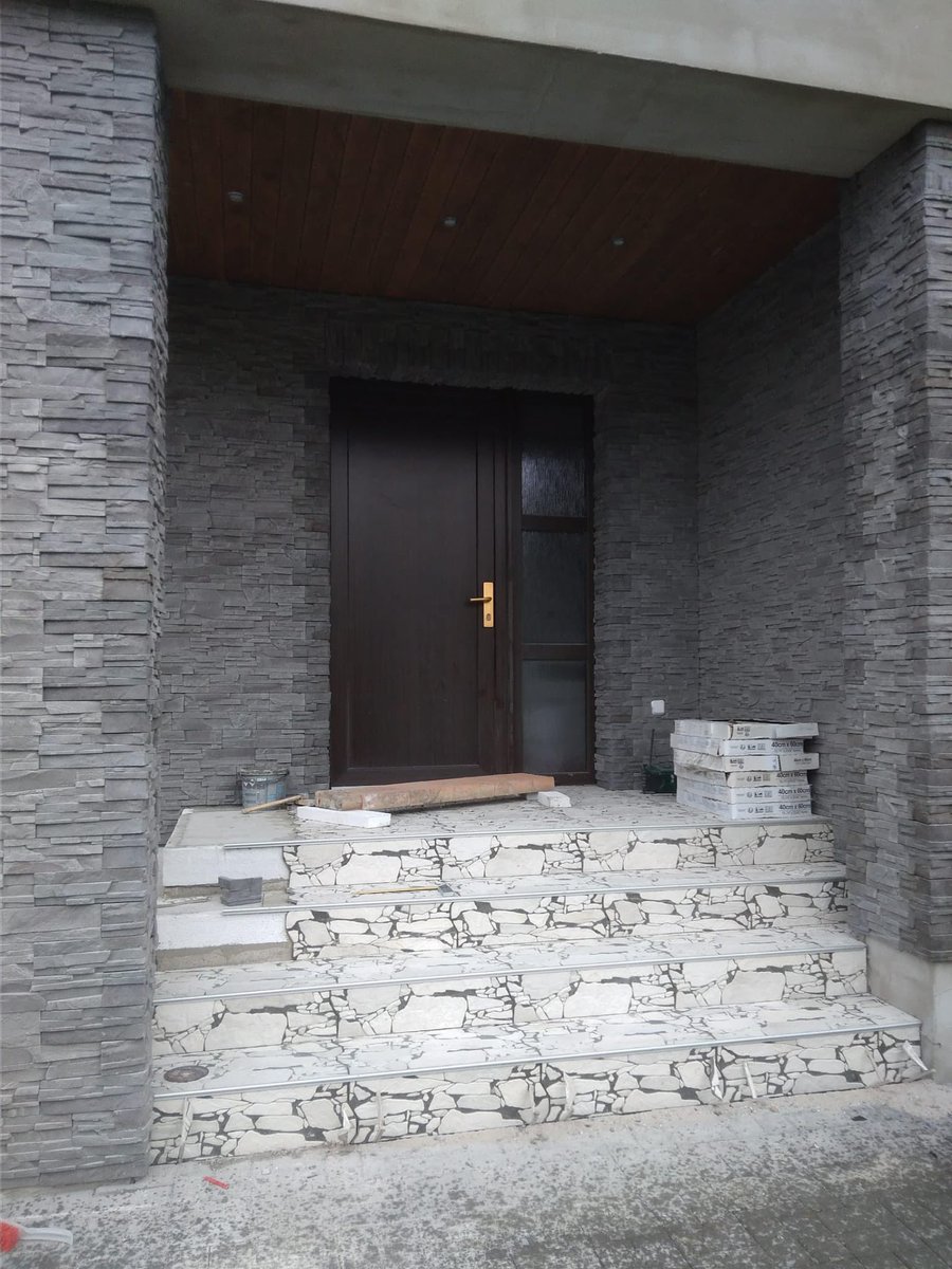 🆘Potřebujete spolehlivého zedníka, který svou práci miluje? Můj kamarád je ten pravý! Pracuje sám, ovládá všechny zednické práce a jeho dovednosti můžete vidět na videích. Pokud máte v plánu rekonstrukci nebo jen menší úpravy, mohu ho jen doporučit. Kontakt : +420 777 158 119