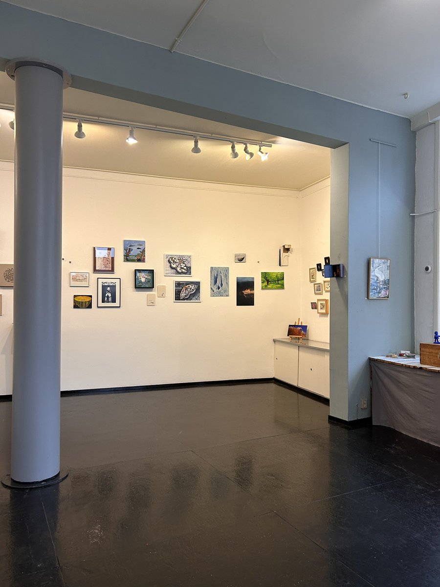 Nog anderhalve week de tijd om voor kerst een origineel betaalbaar kunstkadootje uit te kiezen bij galerie Arti Shock 🎄🎄Schoolstraat 26 Rijswijk. 
Van harte welkom!
Openingstijden: 
woensdag t/m vrijdag 13.00-17.00 uur
Zaterdag: 11.00-16.00 uur
Zondag: 14.00-17.00 uur.