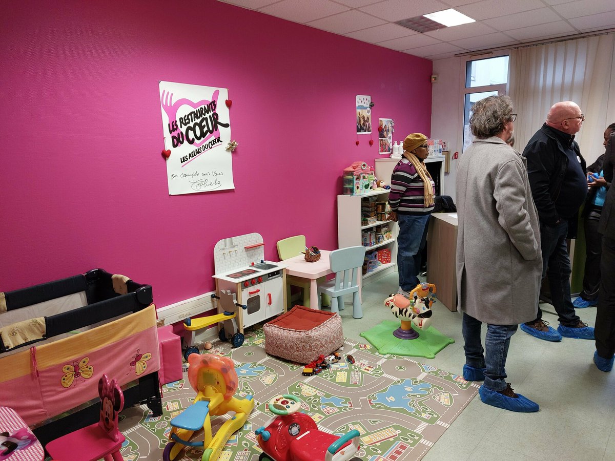 Évry-Courcouronnes : la mairie sacrifie sa coûteuse cérémonie des vœux pour payer un local aux Restos du cœur
➡️ l.leparisien.fr/20rs