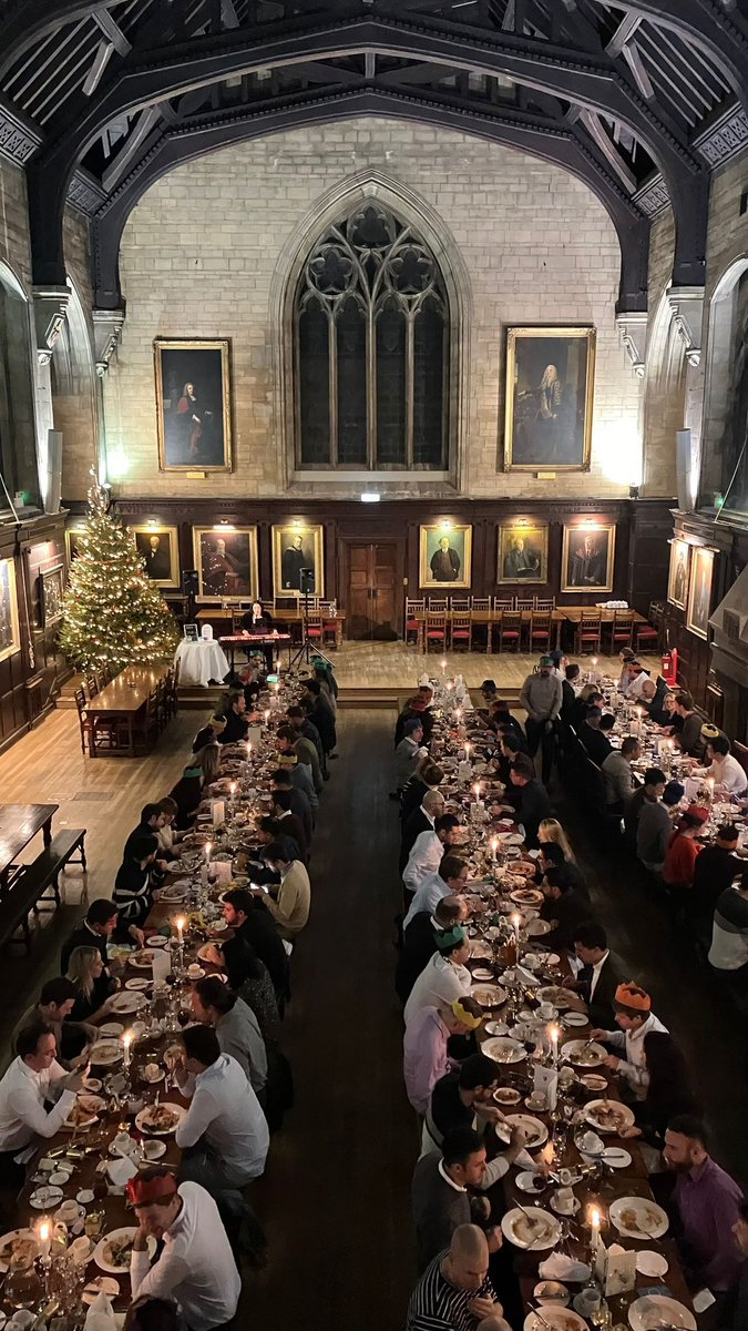 esmintsociety's tweet photo. #ESMINT's ECMINT Course 5.4 wrapped up at the University of Oxford 🏫 5 days of learning, camaraderie, and inspiration ✨ A huge thanks to the fantastic faculty and participants - your energy made it extraordinary 👏🌟 Wishing you all success in your neurointervention journey! 🎓 https://t.co/RHG2TLjsh6
