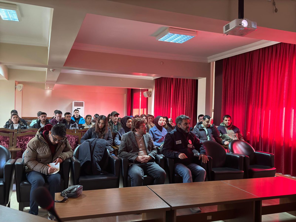 Selçuk Üniversitesi Ziraat Fakültesi Tarım Ekonomisi Bölümü öğrencilerine bölümümüz faaliyetlerini anlattık. 
<a href="/selcukuniresmi/">Selçuk Üniversitesi</a> 
<a href="/bahridagdas/">Bahri Dağdaş Uluslararası Tarımsal Araştırma Ens.</a>