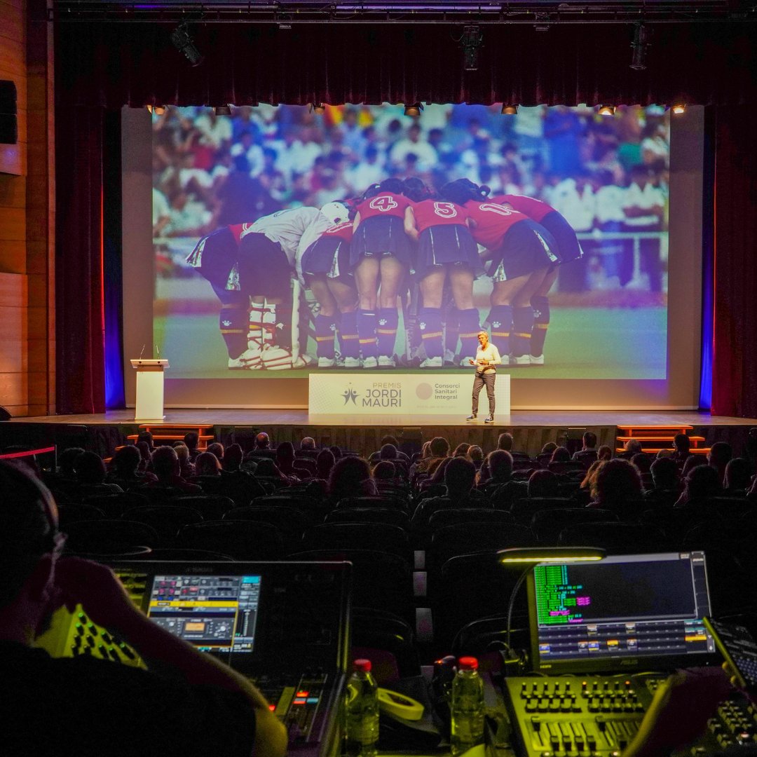 ConsorciCSI's tweet photo. 🎉 Ahir es van lliurar els III #Premis Jordi Mauri del CSI, que reconeixen la #qualitat, la #millora contínua i les bones pràctiques dels nostres professionals. Enhorabona! 👏🎊
👉https://t.co/zNx76pm0ZS
#somCSI #talent #excel·lència https://t.co/0oTqJQTENE