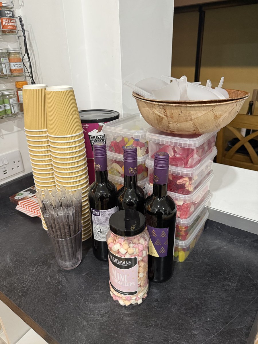 Alex Bateman tweet media