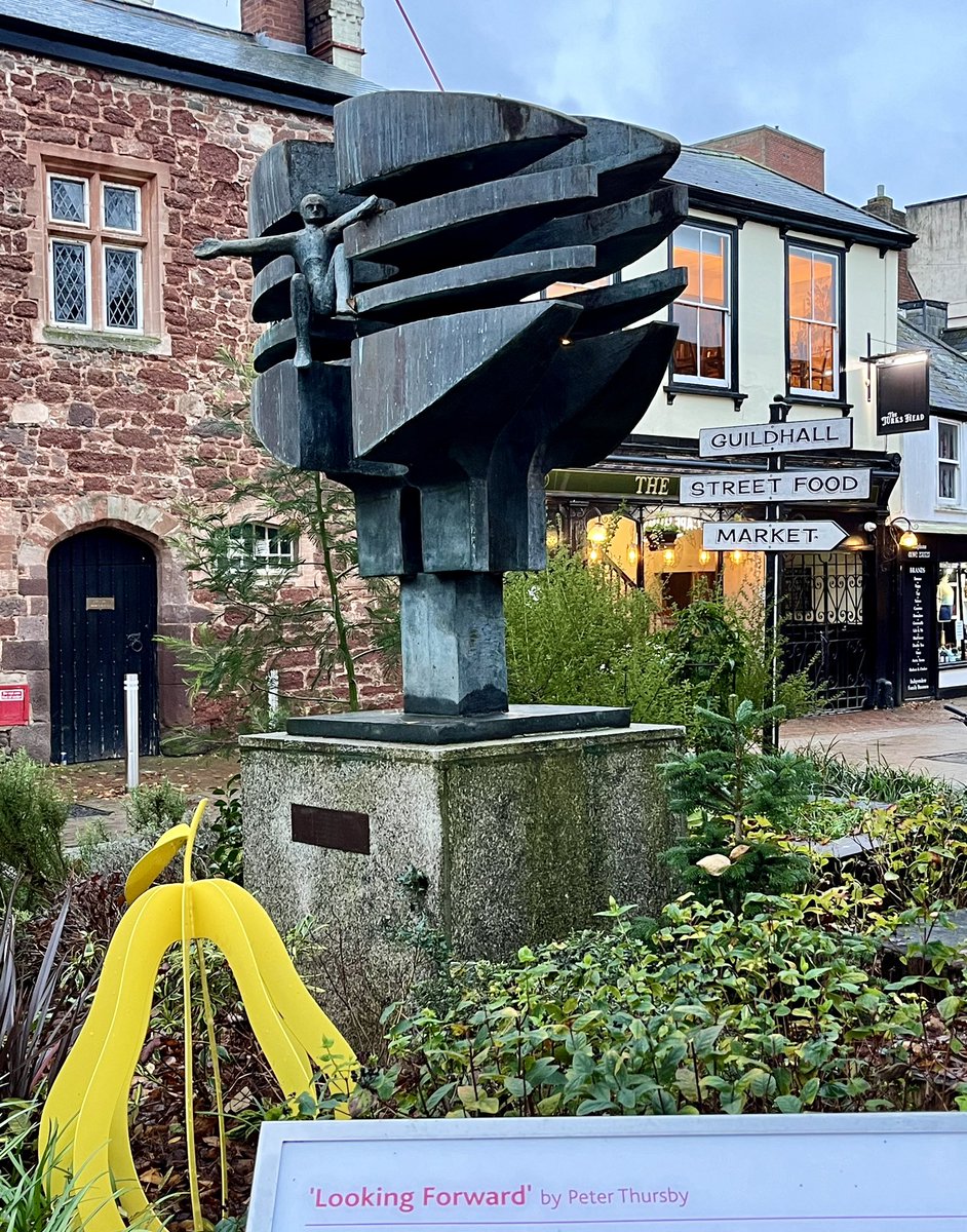 liesbethbgrt's tweet photo. … and already looking forward to plenty of exciting research collaborations ahead! 🙌 @mdcexeter @CLEPLeuven 

Splendidly captured by one of P. Thursby’s sculptures, hidden in the idyllic city centre of Exeter. https://t.co/T026ZfPwGV
