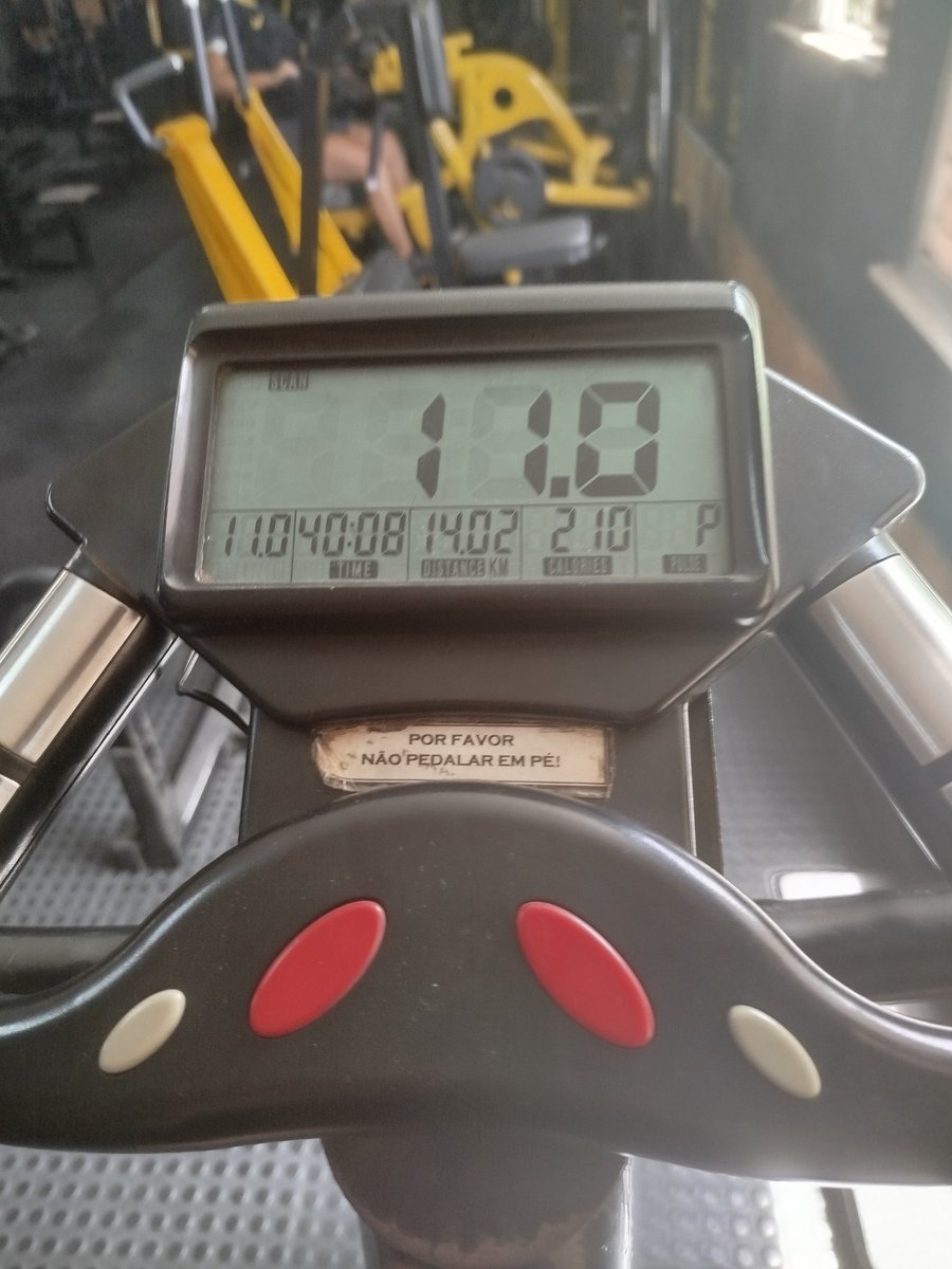fpphill's tweet photo. Botando no toddy durante o cardio #BotaNoToddy https://t.co/OySIqCOWaU