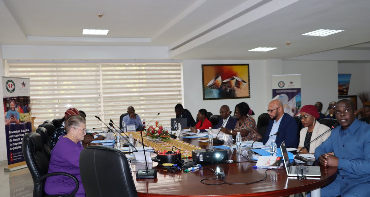 OMCA TOGO (@omcatogo) on Twitter photo Le Président Baba Stanislas et son collège de membres du Conseil d’Administration de l' <a href="/OmcaTogo/">OMCA TOGO</a>, réunis le 05.12.2024, ont accordé mention honorable au Projet TIC du #ThresholdProgram qui clôture.
Lire la suite dans l'article: bit.ly/4iuiuVK
<a href="/MCCgov/">Millennium Challenge Corporation</a> <a href="/TogoOfficiel/">République Togolaise</a> Le Président Baba Stanislas et son collège de membres du Conseil d’Administration de l' <a href="/OmcaTogo/">OMCA TOGO</a>, réunis le 05.12.2024, ont accordé mention honorable au Projet TIC du #ThresholdProgram qui clôture.
Lire la suite dans l'article: bit.ly/4iuiuVK
<a href="/MCCgov/">Millennium Challenge Corporation</a> <a href="/TogoOfficiel/">République Togolaise</a>
