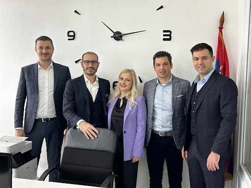 Riciclo. <a href="/Itelyum/">Itelyum</a> si espande nei Balcani: nuove acquisizioni in Serbia e Croazia. Leggi l'articolo: e-gazette.it/sezione/utilit….
Con queste operazioni, Itelyum entra nei mercati dei Balcani occidentali, una regione in rapida evoluzione verso standard europei di sostenibilità.