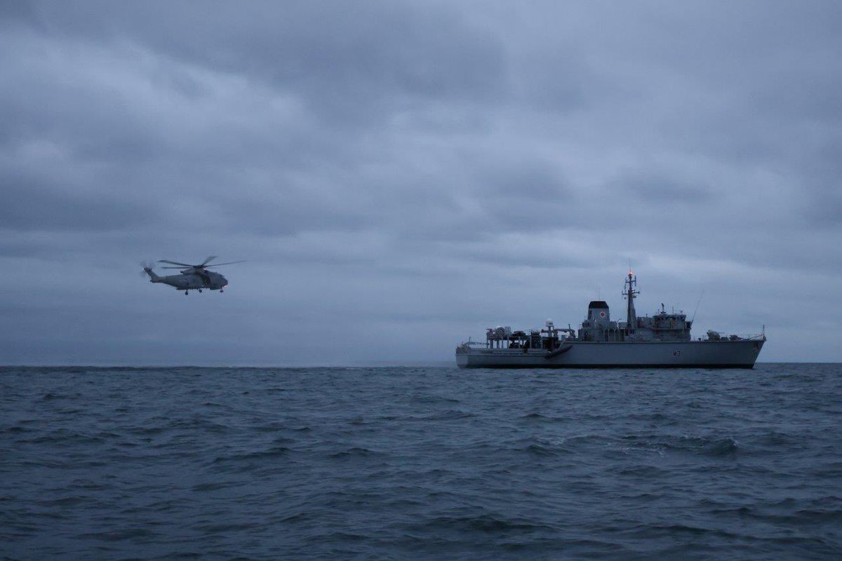 HMSCattistock's tweet photo. Flying Stations! We recently operated with a Royal Navy Merlin Mk2 helicopter based at @RNASCuldrose. It’s great to work closely with our Fleet Air Arm colleagues.
#Seapower #FlyNavy #MightyMerlin #OneNavy https://t.co/BbBacDY2qK