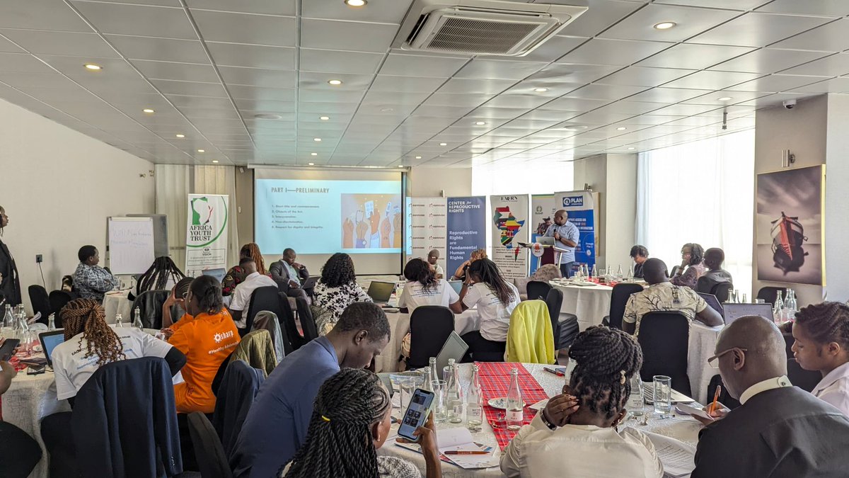 HAPPENING NOW: Session 3:Over View of the #EAC SRH Bill and It's way Forward;
Lead Facilitator; Mr Charles Nyukuri <a href="/PlanMEESA/">Plan MEESA</a> 

Panelists;

Mr <a href="/morristayebwa/">Morris Tayebwa</a> <a href="/jumuiya/">East African Community</a> Secretariat 

Miss Linda and Lizzie from <a href="/eannaso/">EANNASO</a> <a href="/EannasoyouthHub/">Eannaso Youth Hub</a> 

#EACSymposium
#SRHR
#YouthVoicesEAC
#SRHRBil