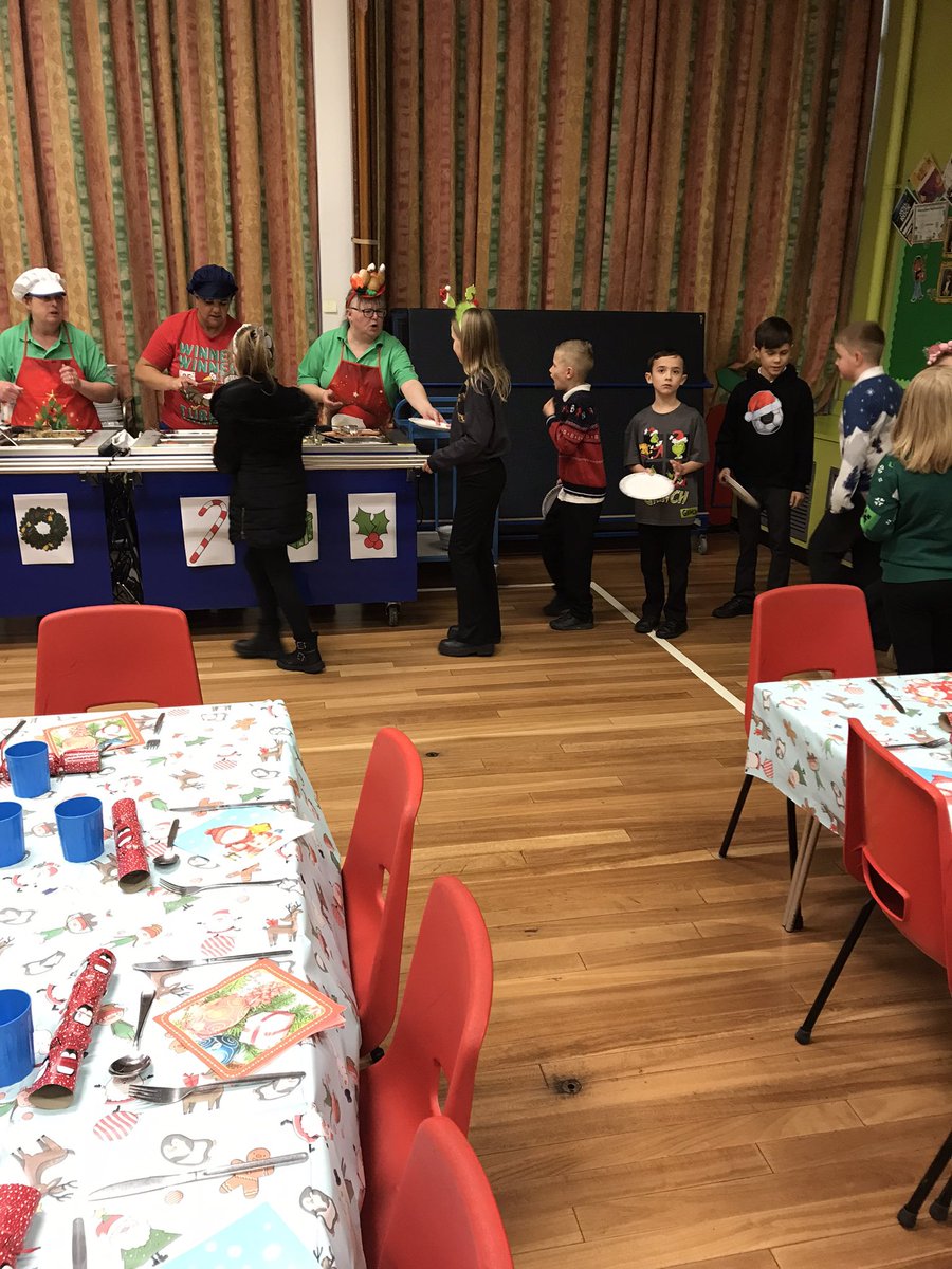HallamFieldsJS's tweet image. Christmas Dinner Day - Thanks to our amazing catering and midday team for making Christmas Dinner Day a special one for all our children! And thank you for what you do each and every day 😁🎄🎅🧑‍🎄