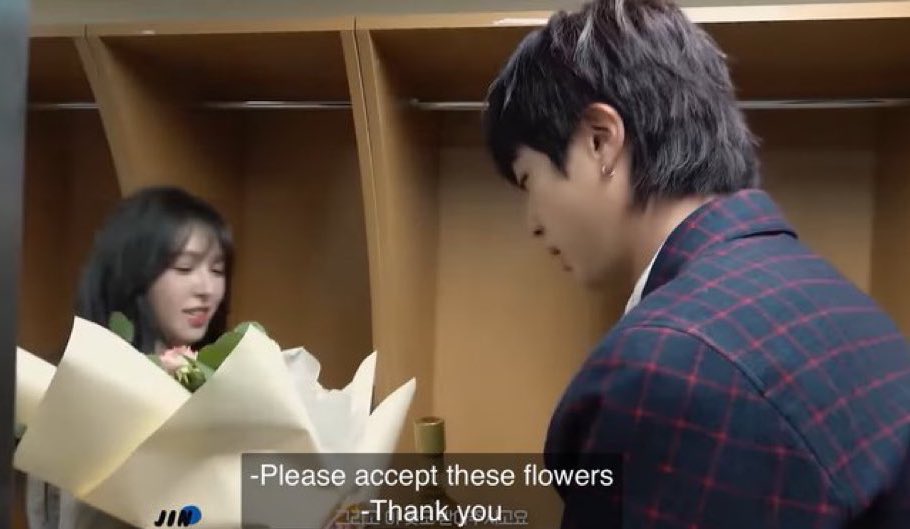 alatteblue's tweet photo. that one specific person could never *becanda ya bang, ngeledek doang biar ketrigger tbtb pamer kirim flower flow flower juga, kali aja😋* https://t.co/Zojview2fu