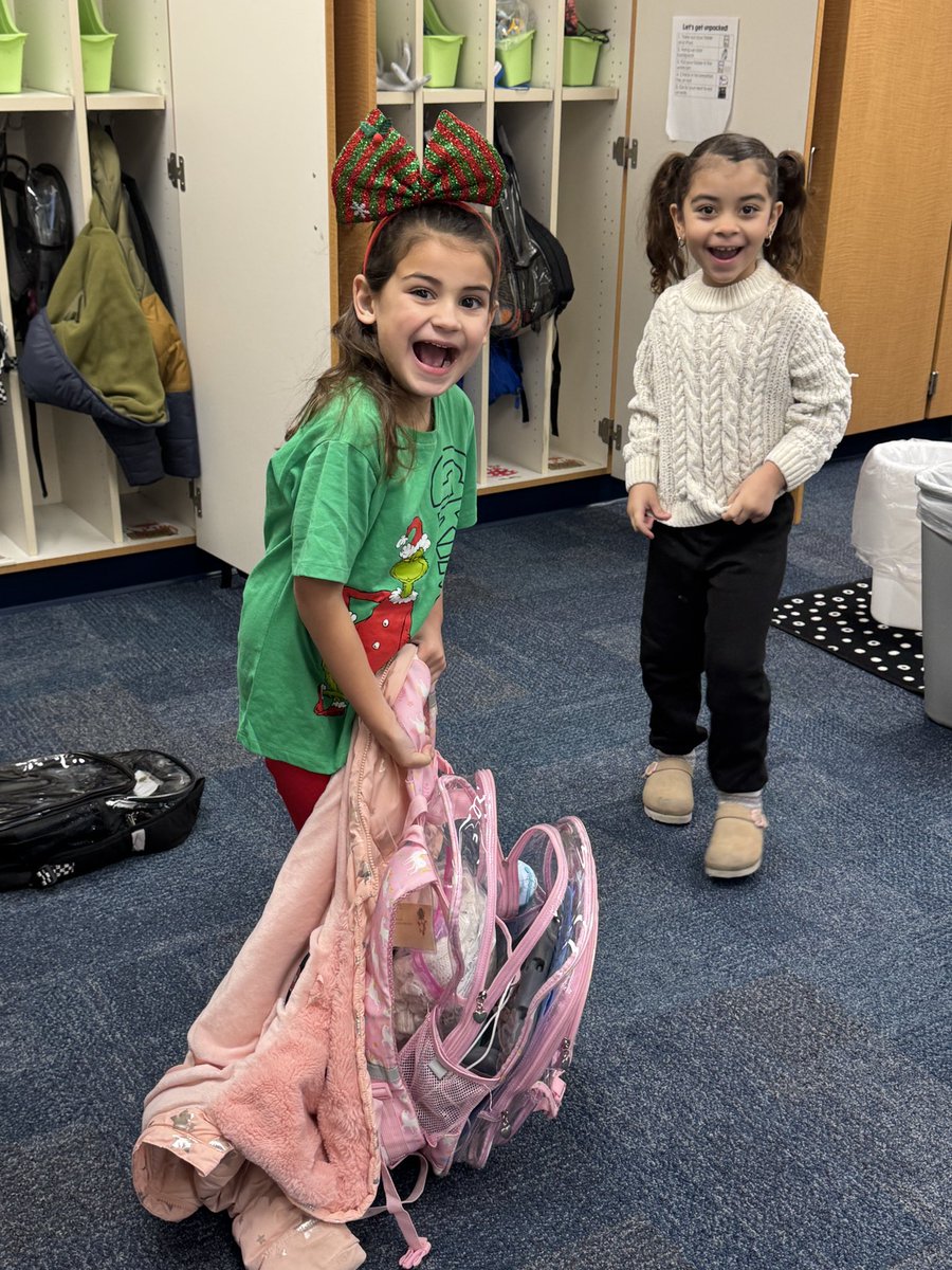 Mrs. Vic tweet media